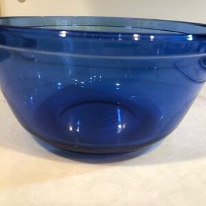 Vtg ANCHOR HOCKING Cobalt Blue 1.5 qt Mixing Bowl. Good used condition